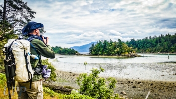 Scott McGee photographing Fossil Bay. Photo by CrtrGrl.